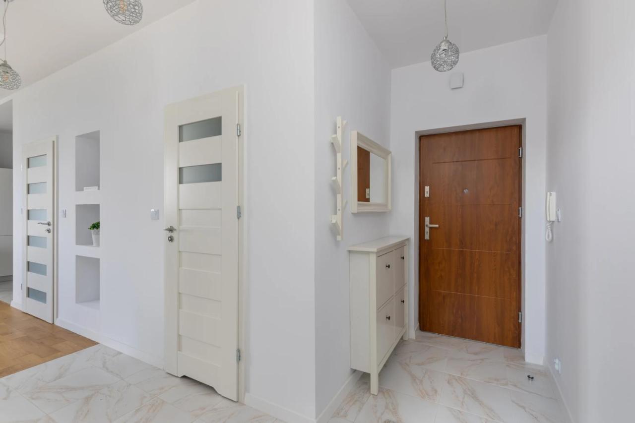Przestronny Apartament Z Widokiem Na Miasto W Warszawie Varsovie Extérieur photo