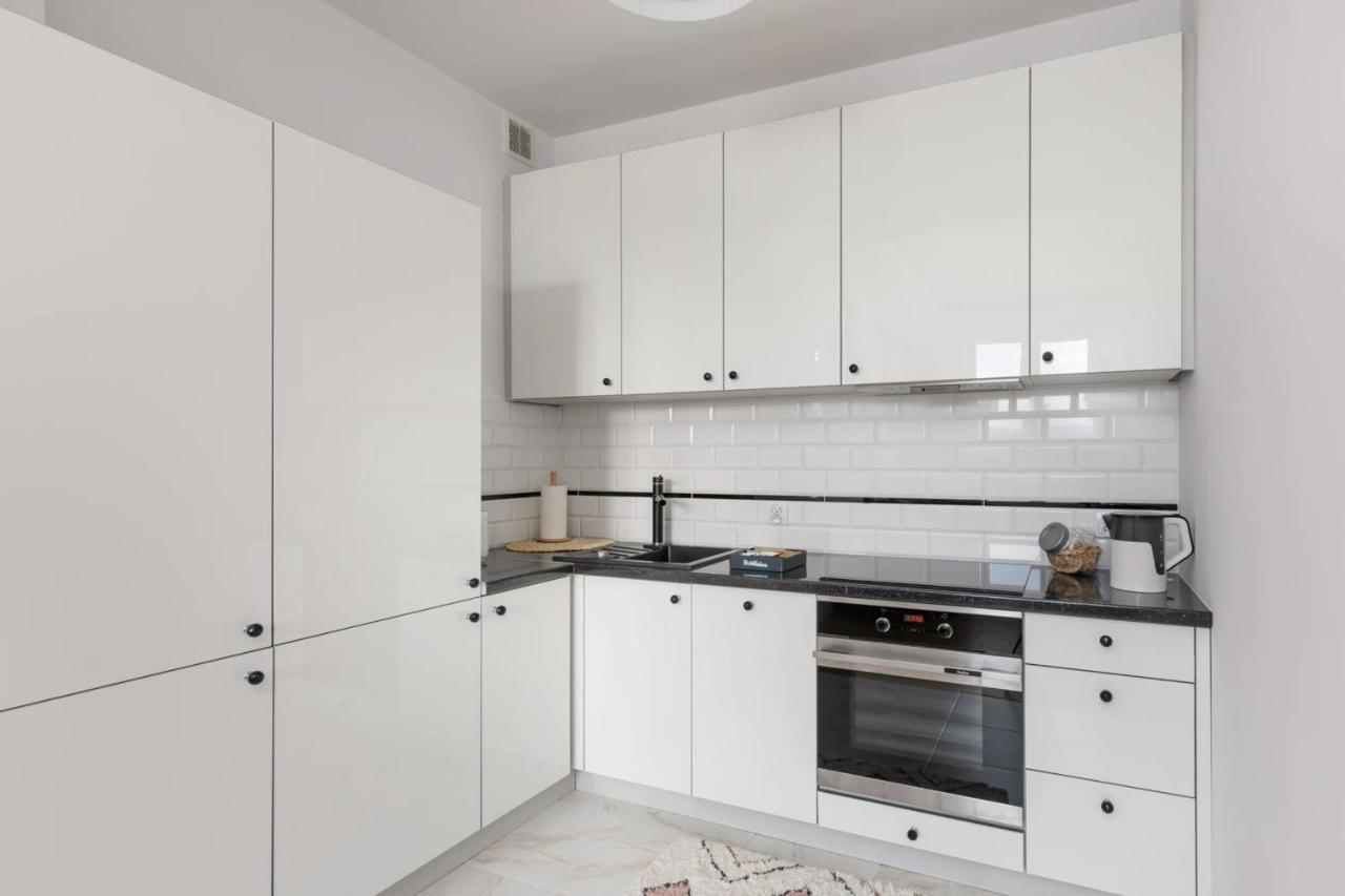 Przestronny Apartament Z Widokiem Na Miasto W Warszawie Varsovie Extérieur photo